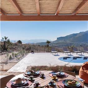 3 bedroom villa with pool near Castellamarre del Golfo, sleeps 5